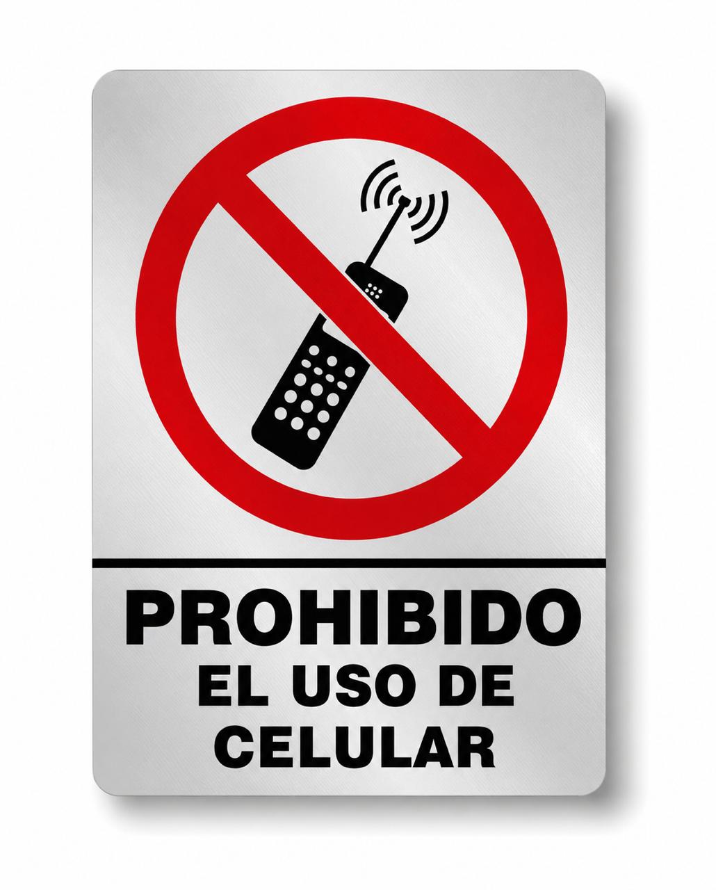 Prohibido el uso del celular